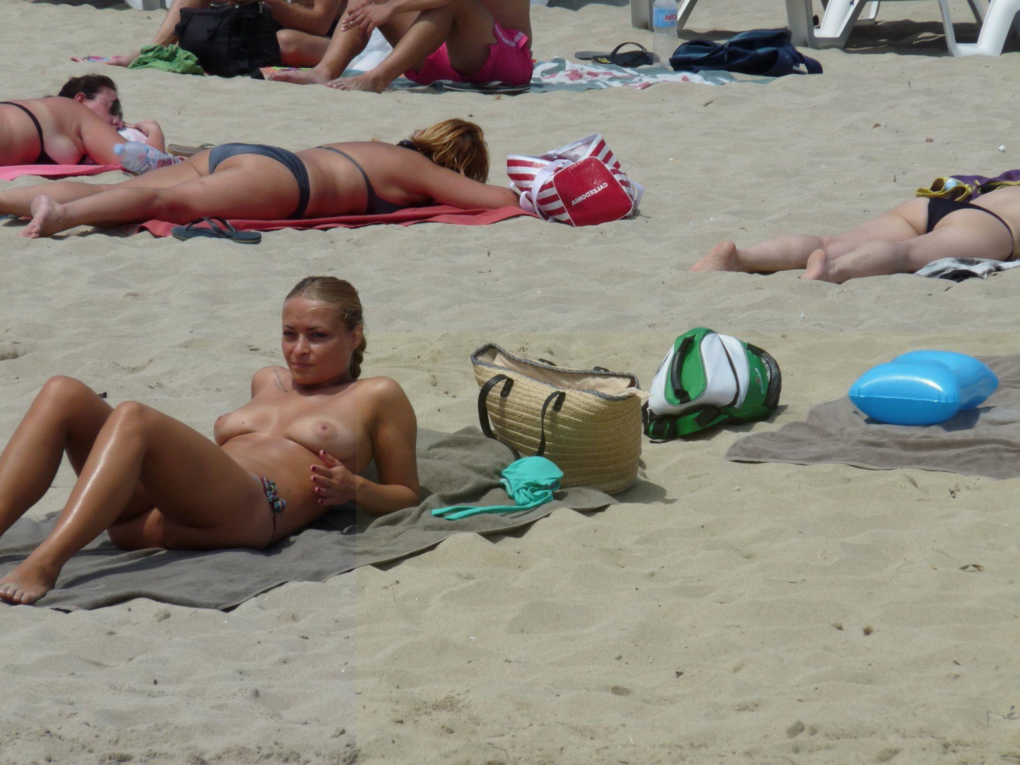 Topless beach sunbathing teen voyeur beach candid beach Photo